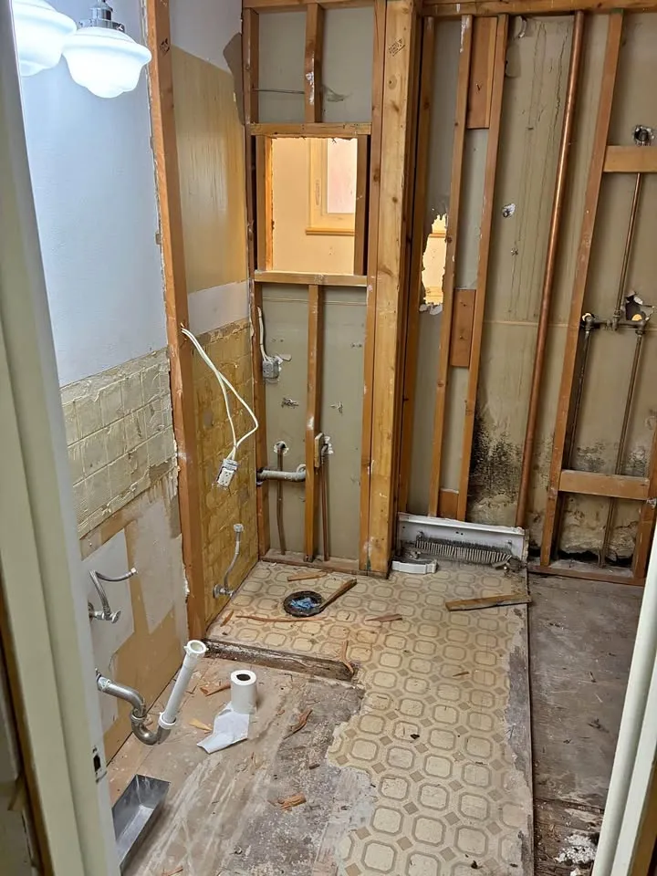 Interior Demolition by SiteClear Demolition Toronto, photograph 8