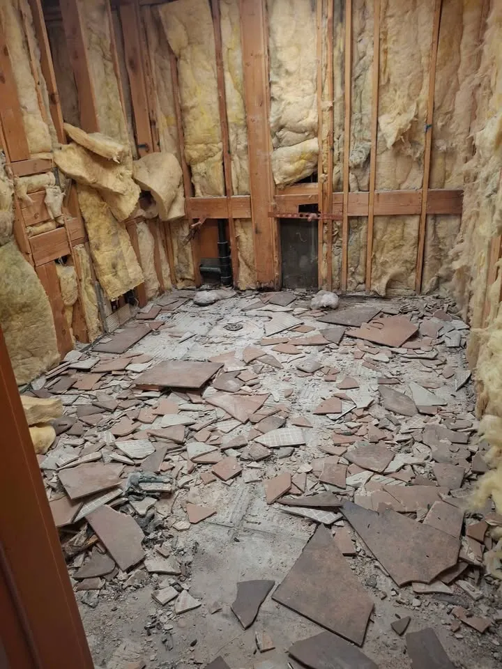 Interior Demolition by SiteClear Demolition Toronto, photograph 27